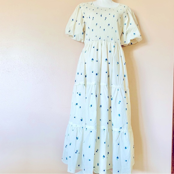 NoliaBae Dresses & Skirts - NoliaBae Ivory Lace Smocked Blueberry Print Maxi Dress with Puff Sleeves.